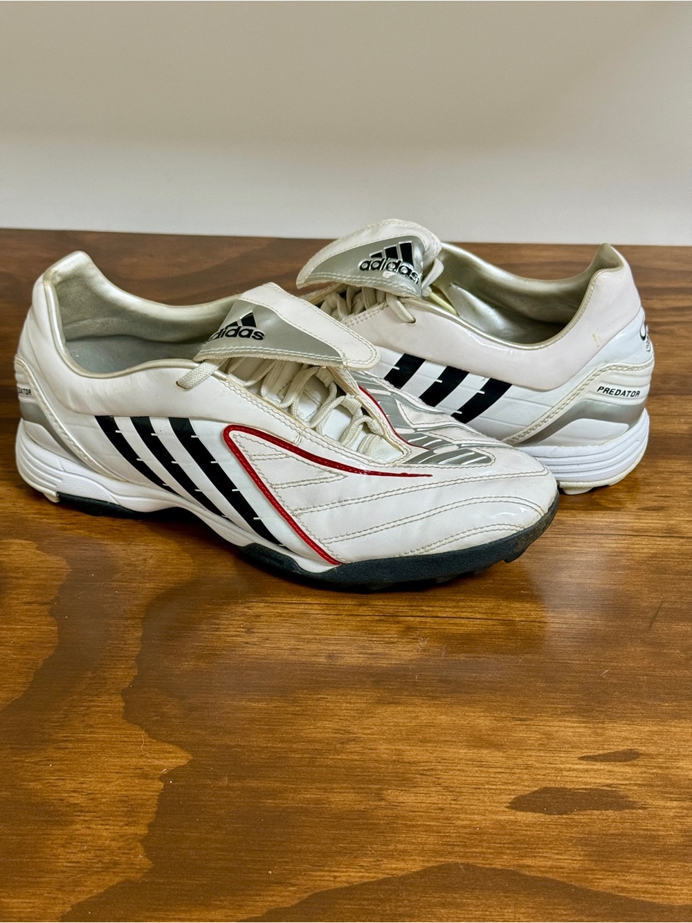 Vintage Adidas Predators Powerswerve Turf Soccer Shoes 2007 White Black Red